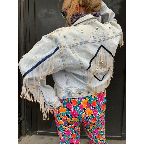 DAKOTA BLUE Vintage 80's Studded Beaded Fringe Cropped Light Wash Denim Jacket - Picture 13 of 14